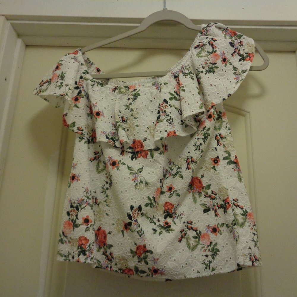 ONE SHOULDER EYELET FLORALS RUFFLES BLOUSE BY I.N.C. S - Picture 3 of 8